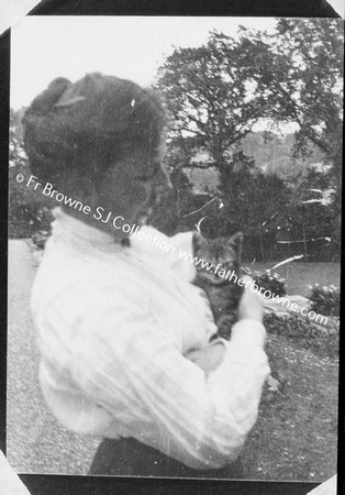 WOMAN WITH CAT